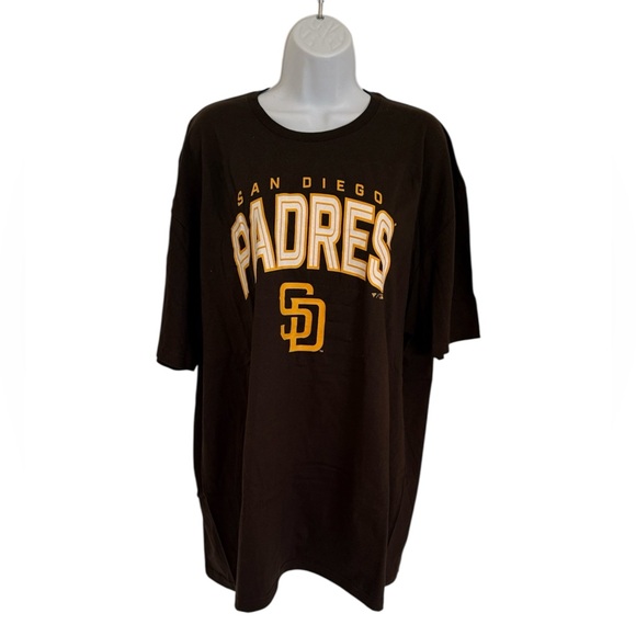 NWT San Diego Padres Brown T-Shirt - Picture 1 of 7